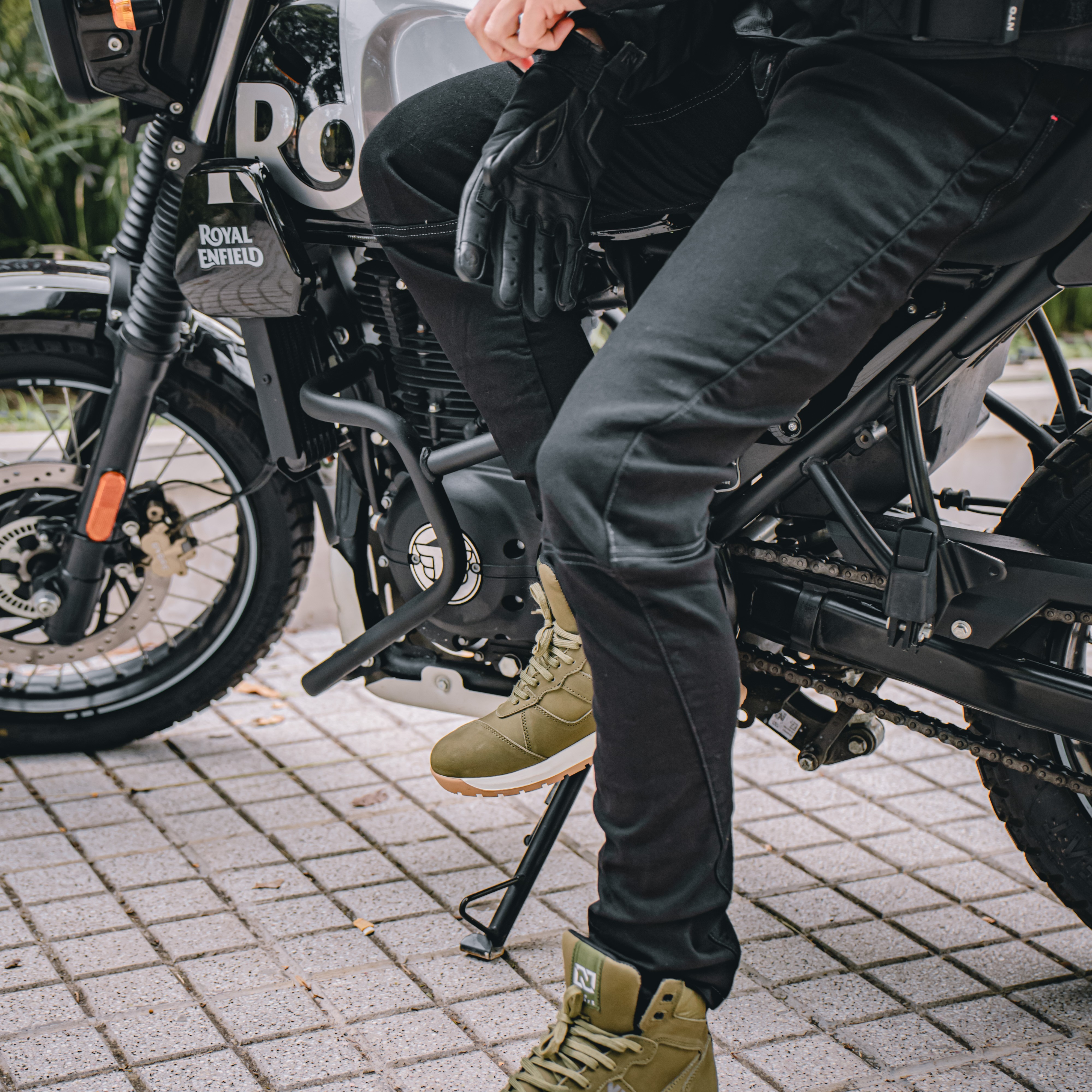 Pantalón NTO Denim 250Cc Hombre Negro